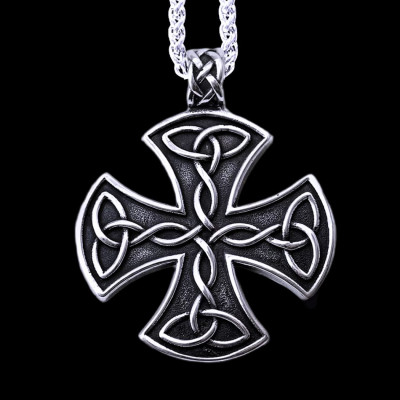 Ocelový přívěsek - Kříž / Triquetra ornament 