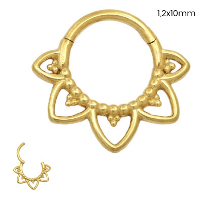 Piercing do nosu 24276702