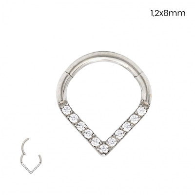 Piercing do nosu 24265801