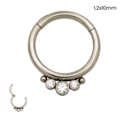 Piercing do nosu 24277401