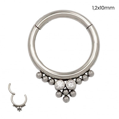 Piercing do nosu 24277501