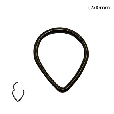 Piercing do nosu 24277004