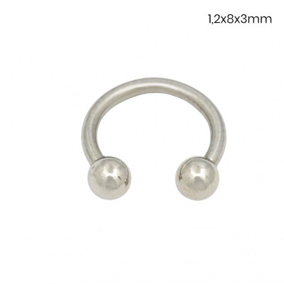 Piercing do ucha 24261601