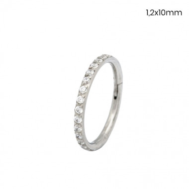 Piercing do ucha 24265201
