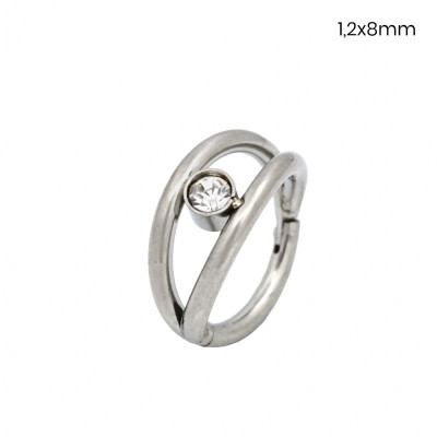Piercing do ucha 24265701
