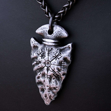 Ocelový náhrdelník - Odinovo Kopí / Vegvisir Symbol (2020) 