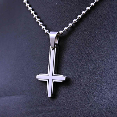 OCELOVÝ PŘÍVĚSEK S ŘETÍZKEM- OBRÁCENÝ KŘÍŽ / UPSIDE DOWN CROSS 15