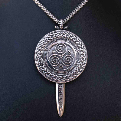Ocelový přívěsek - Amulet Štít / Triskel / Runový meč (022)  / Bez řetízku nebo s řetízkem