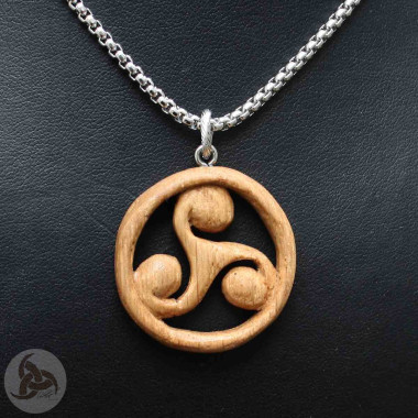 Ocelový náhrdelník - Přívěsek Triskelion (Dubové Dřevo) 02 + Řetízek Rings