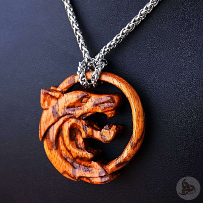 Ocelový náhrdelník - Vlčí Amulet / Zebrano Dřevo / Řetízek Celtic